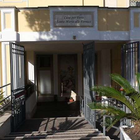 Casa Per Ferie Santa Maria Alle Fornaci Рим Экстерьер фото