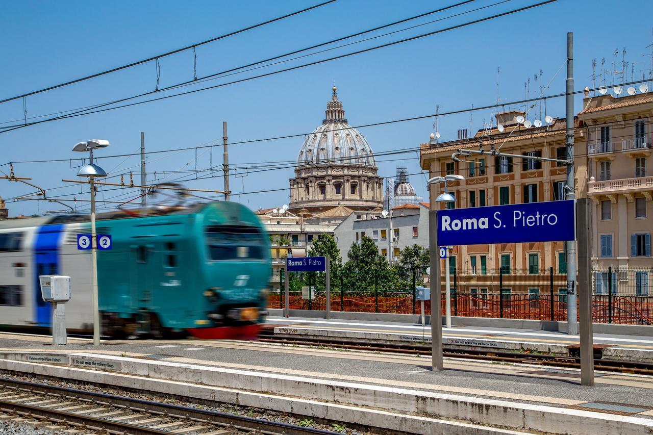 Casa Per Ferie Santa Maria Alle Fornaci Рим Экстерьер фото